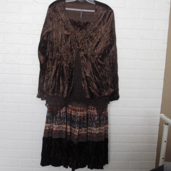 Temptation Italy Brown Velvet Boho Gypsy Lace Trim 2 Piece Top and Skirt - Picture 15 of 16